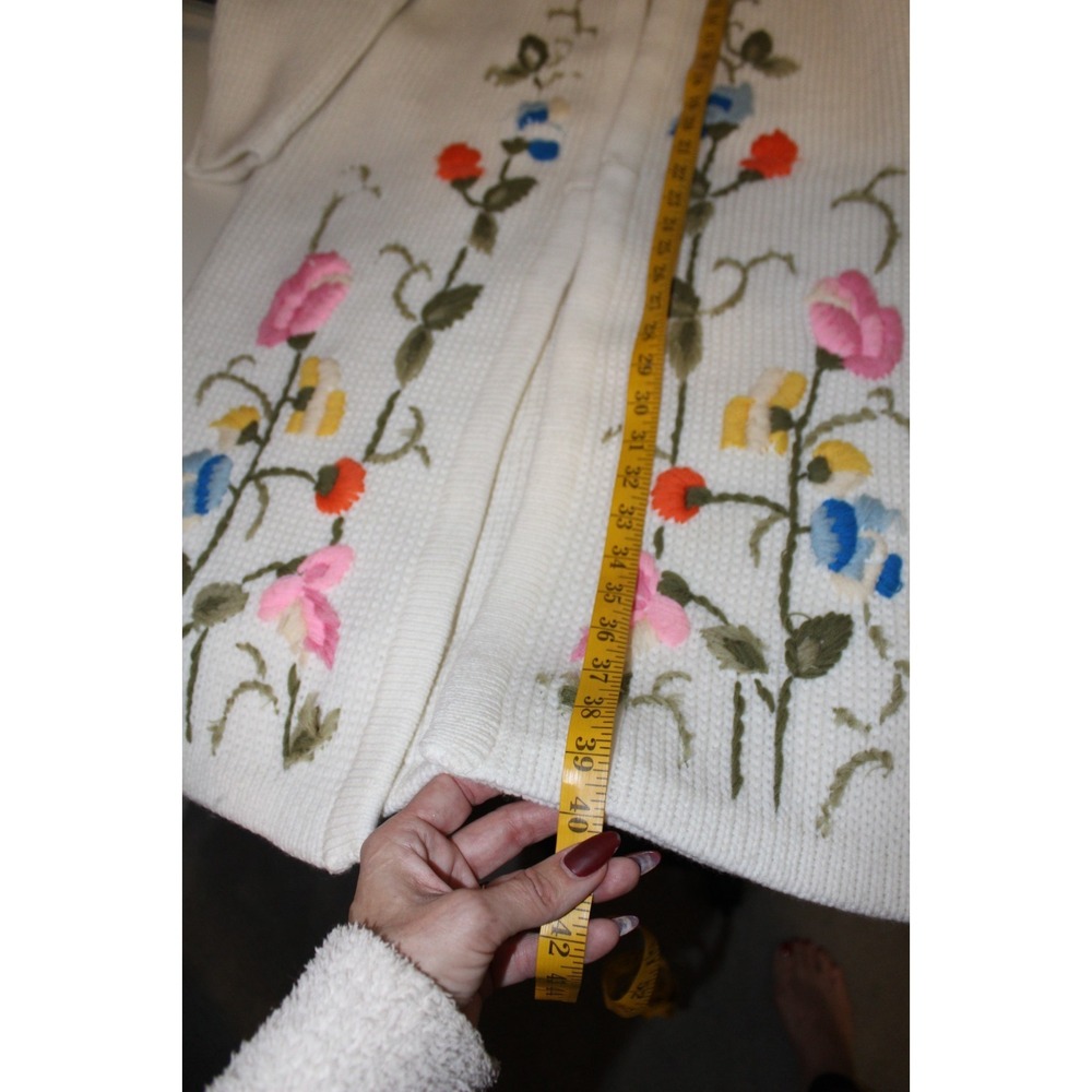 VTG  lrg Phoenix Tokyo long Cardigan cottage core grandma core knit‎ - Picture 10 of 11